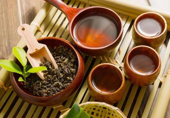 經(jīng)常喝茶的人的12個(gè)“茶癖”與喝茶的7大惡習(xí)