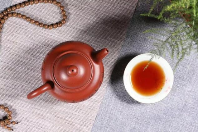 經(jīng)常喝茶的人的12個(gè)“茶癖”與喝茶的7大惡習(xí)